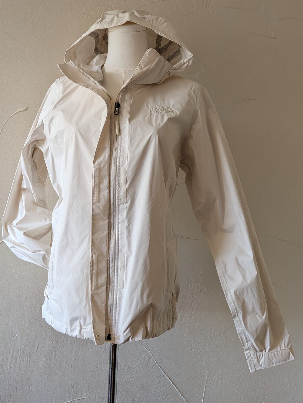 The North Face Women's Hooded Shell Jacket - Cream